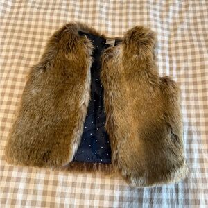 Faux fur vest 2t